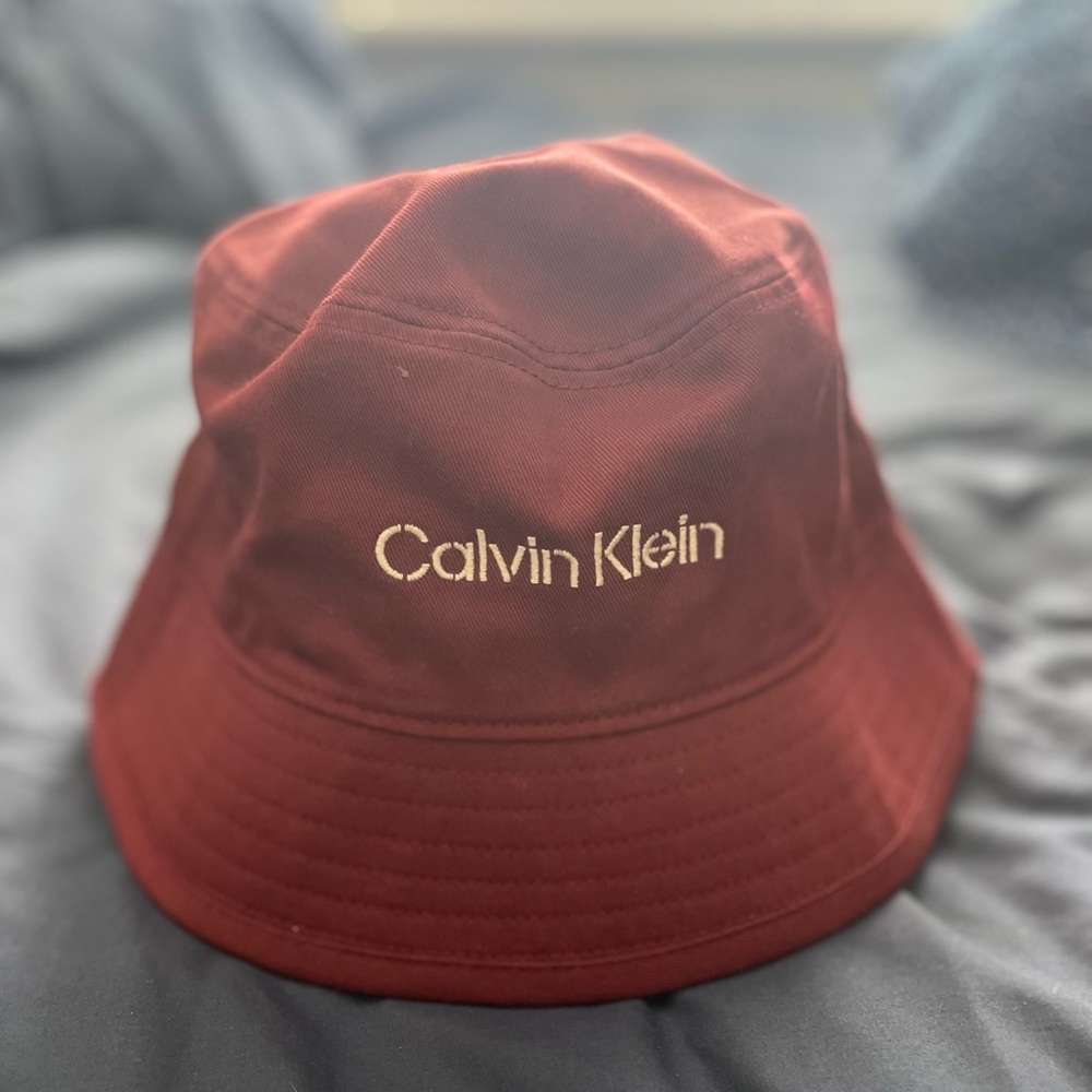 NEW WITH TAGS Burgundy Maroon Bucket Hat